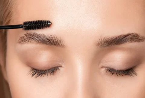 large-main_combs_and_plucks_eyebrows.jpg